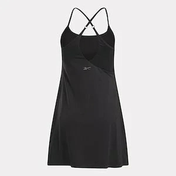 A sporty dress with crossover straps (6)