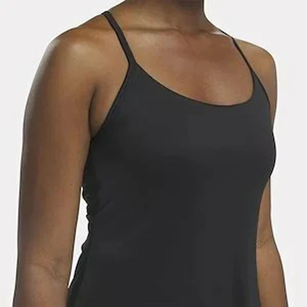 A sporty dress with crossover straps (3)