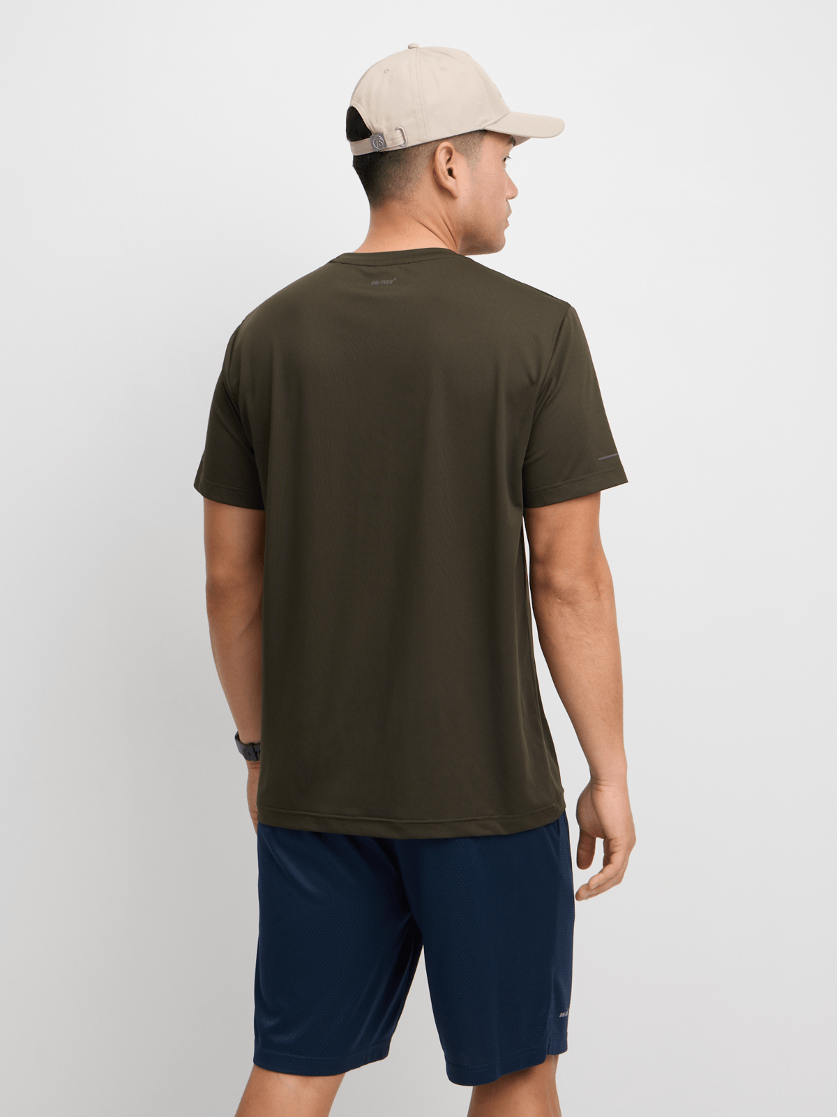 Men's Breathable Eyelet Performance Tee: Moisture-Wicking Athletic Workout Training T-Shirt