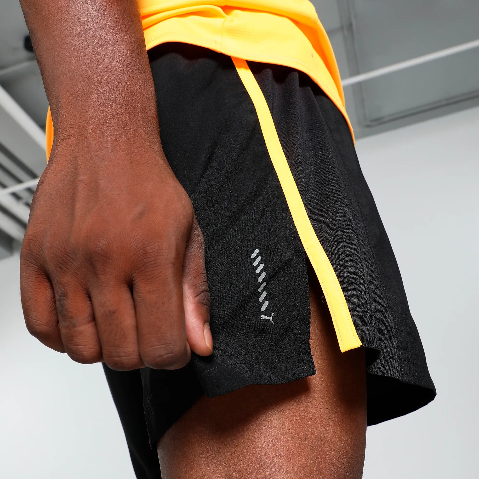 Puma Run Favorite 7" Short Black-Sunset Glow